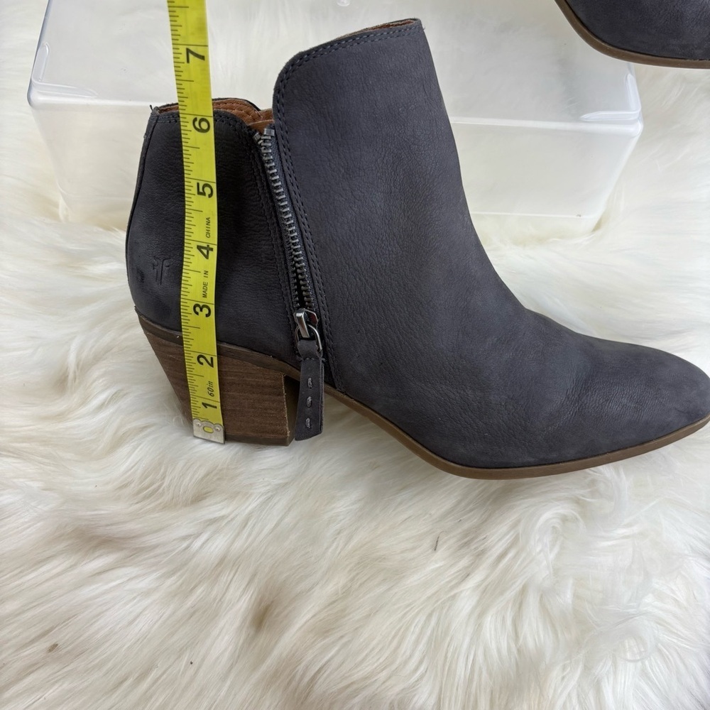 Frye Charcoal Gray Ankle Booties size 9.5 Woman - Picture 14 of 14